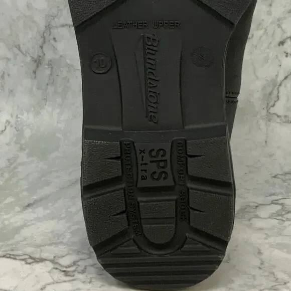 Blundstone Size 11 Black Leather Ankle Chelsea Boots Elastic Side Pull On P14-18